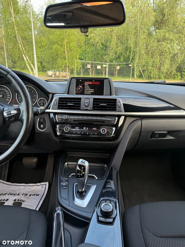 BMW Seria 3 316d Sport Line - 21