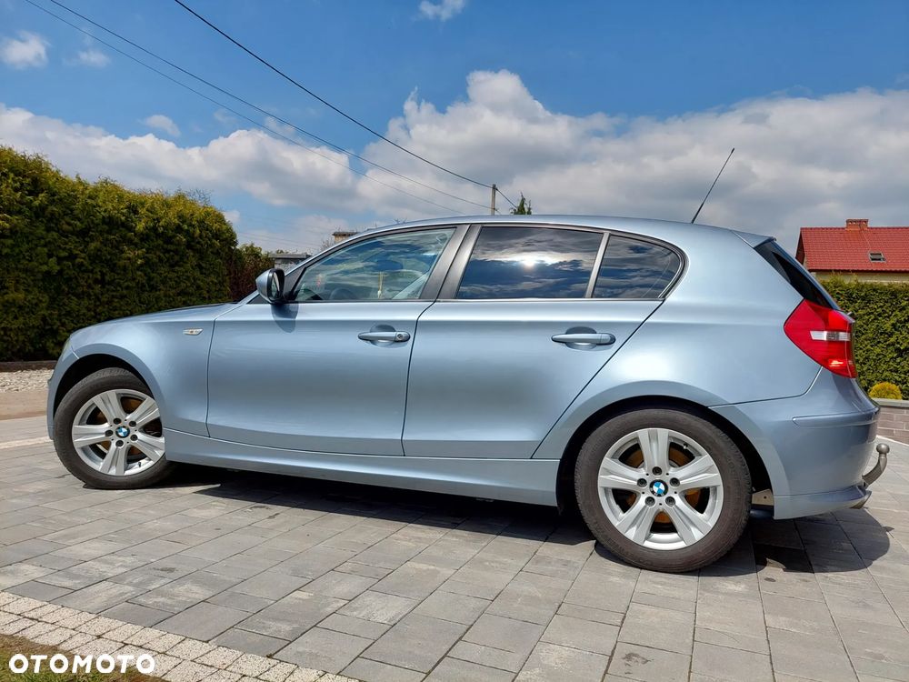 BMW Seria 1 120i - 4