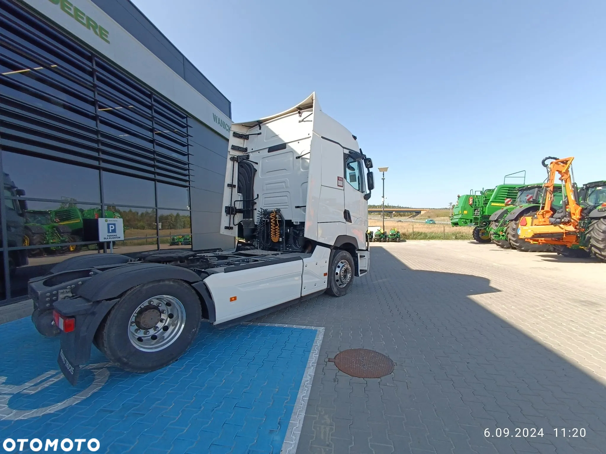 Renault T520 / STANDARD / HIGH / VEB - 25