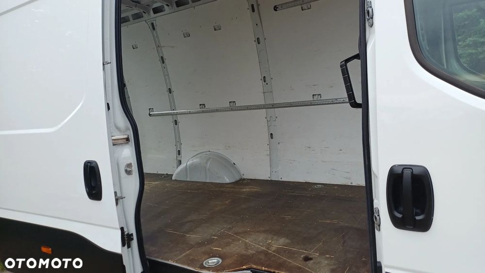 Iveco 35S16 - 11
