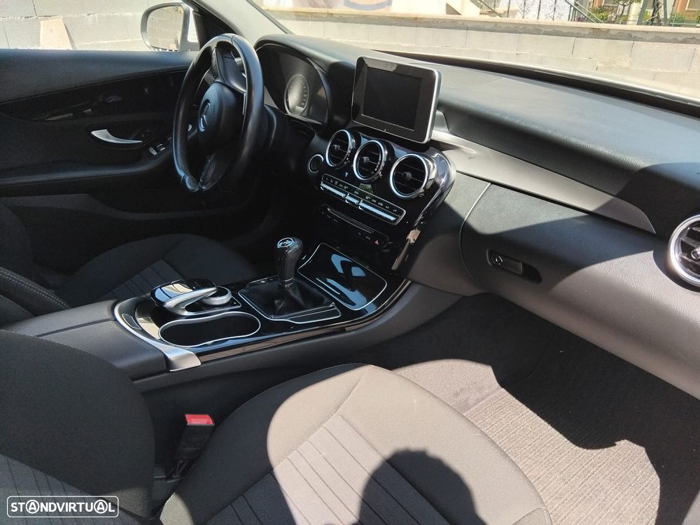 Mercedes-Benz C 200 - 6