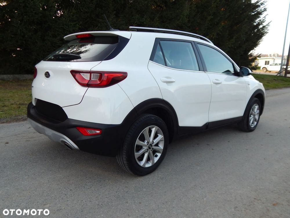Kia Stonic 1.4 L - 7