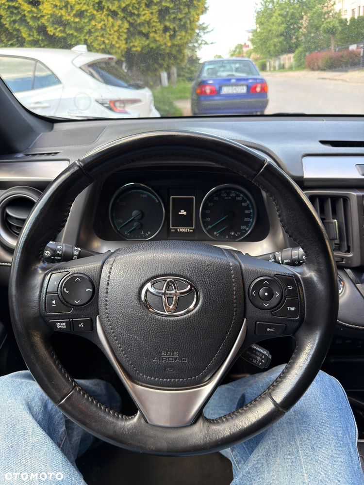 Toyota RAV4 - 10