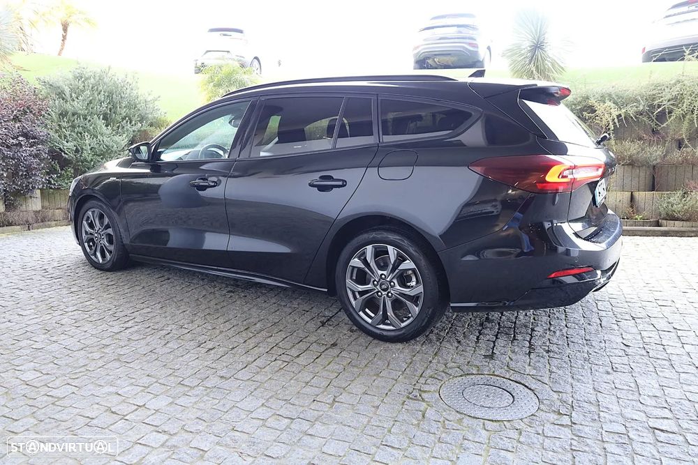 Ford Focus SW 1.0 EcoBoost MHEV ST-Line X - 11