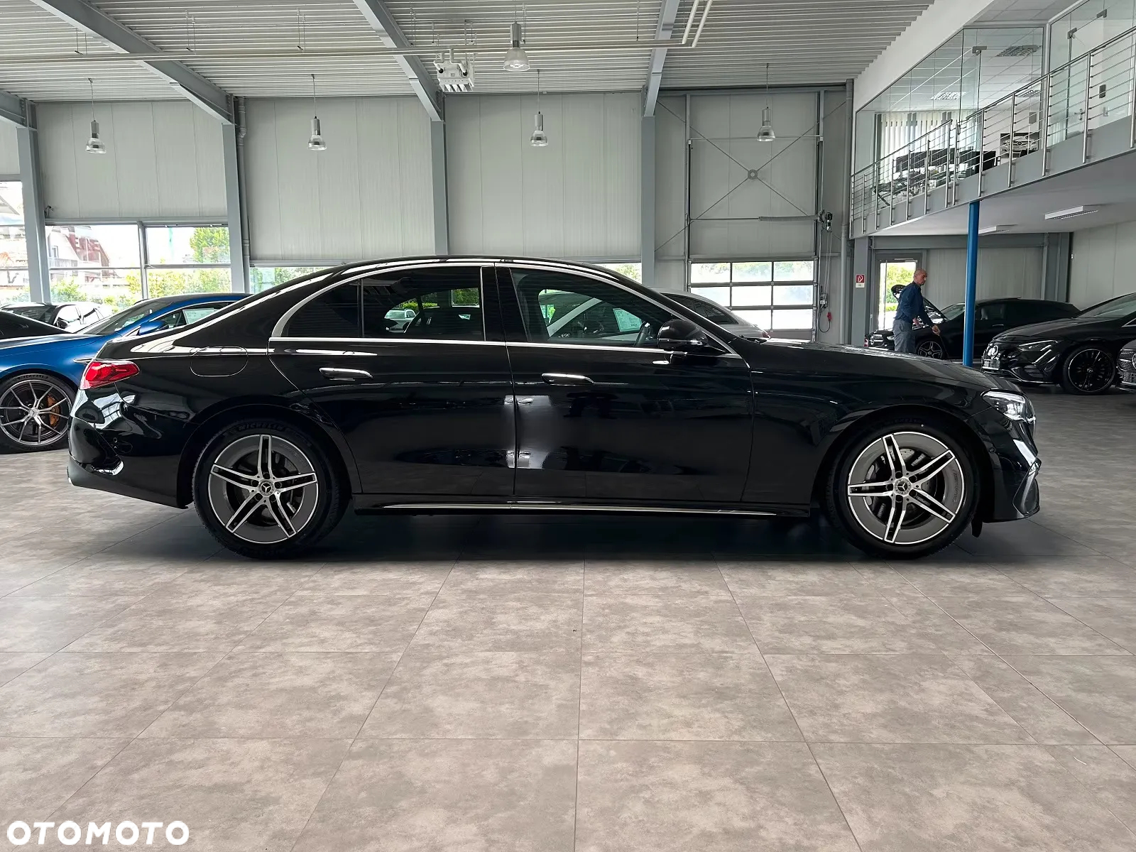 Mercedes-Benz Klasa E 220 d 4-Matic AMG - 4