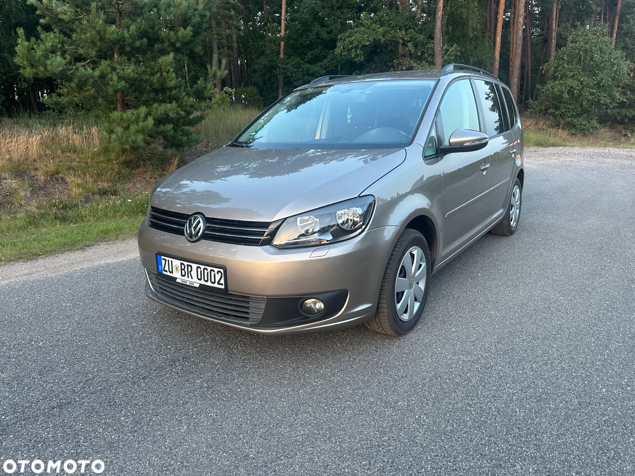 Volkswagen Touran - 14