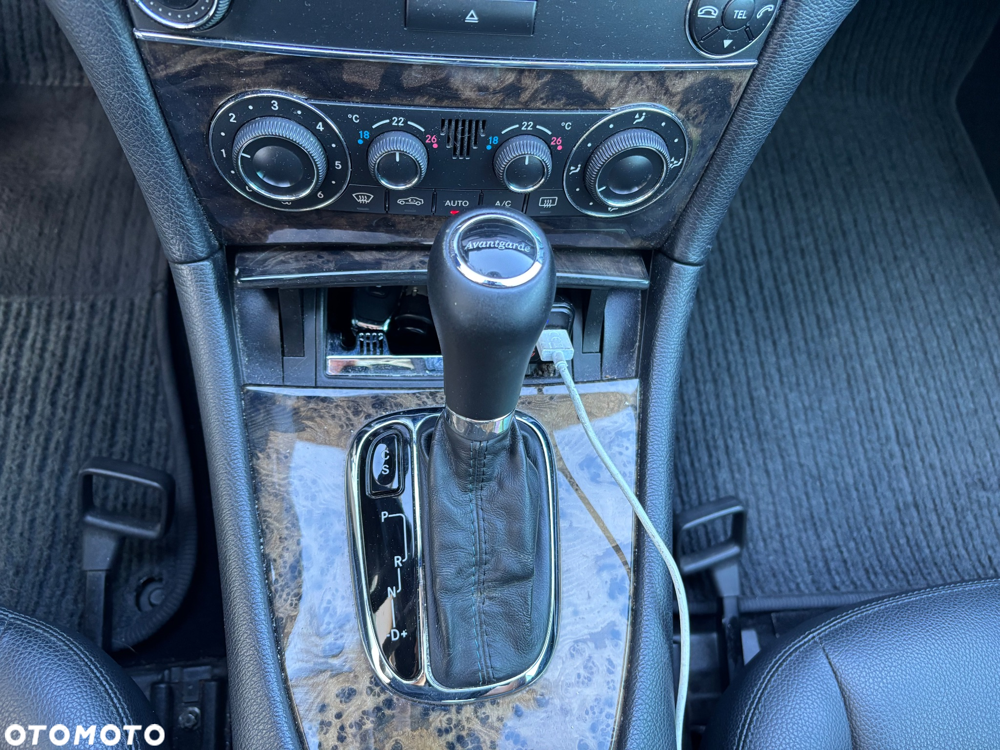 Mercedes-Benz CLK - 20
