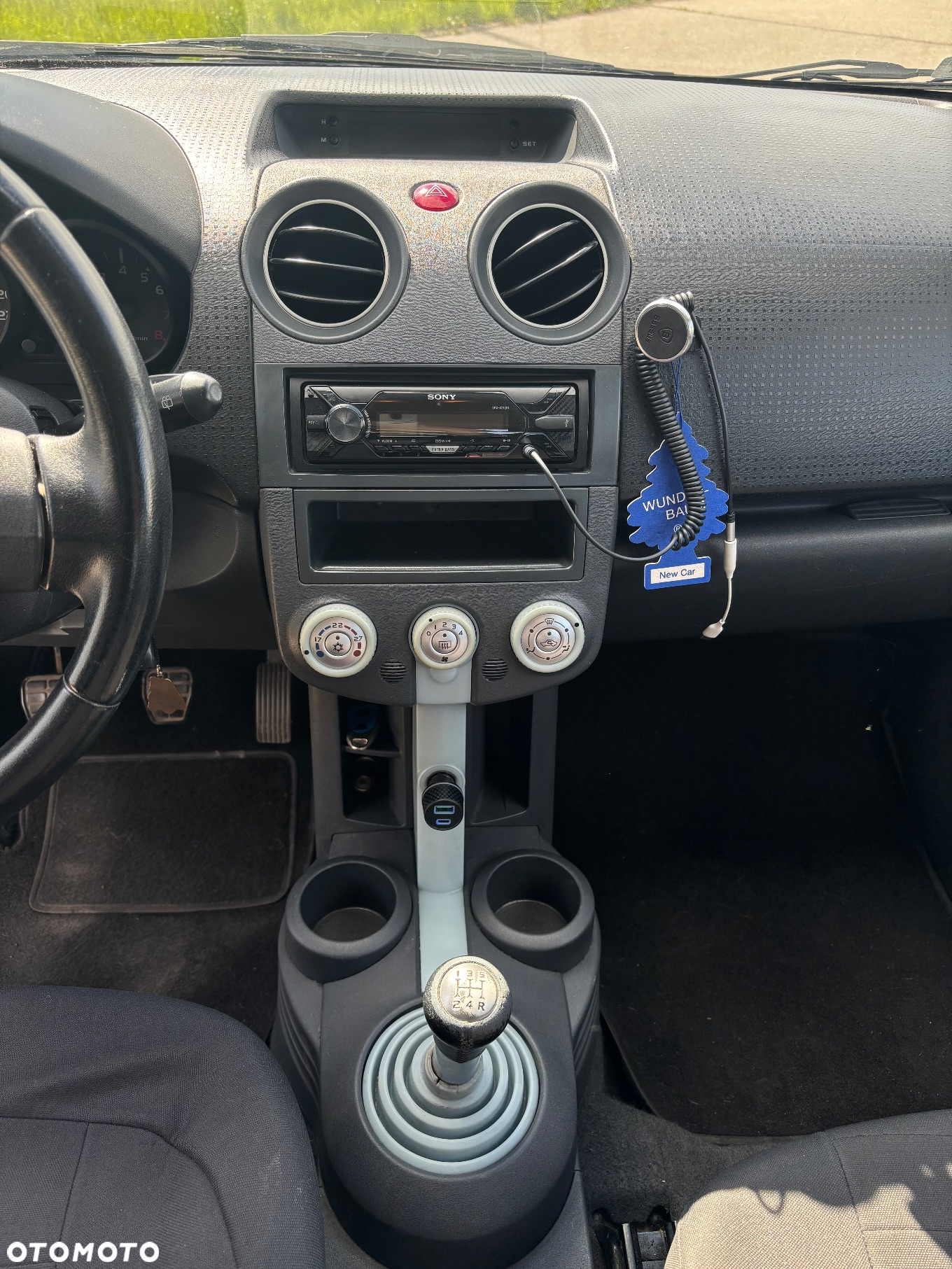 Mitsubishi Colt - 14