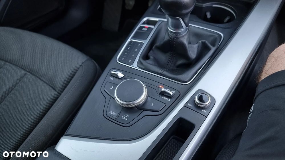 Audi A4 Avant 2.0 TFSI ultra - 29