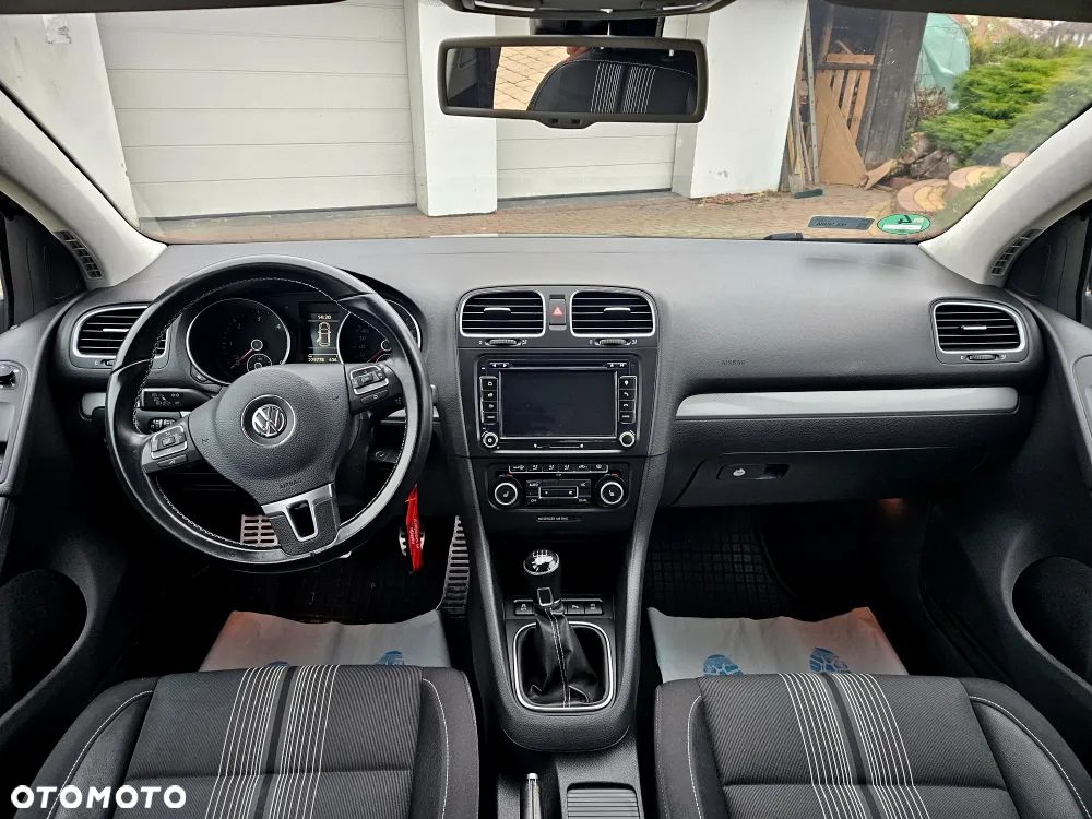 Volkswagen Golf 1.6 TDI DPF BlueMotion Technology MATCH - 35