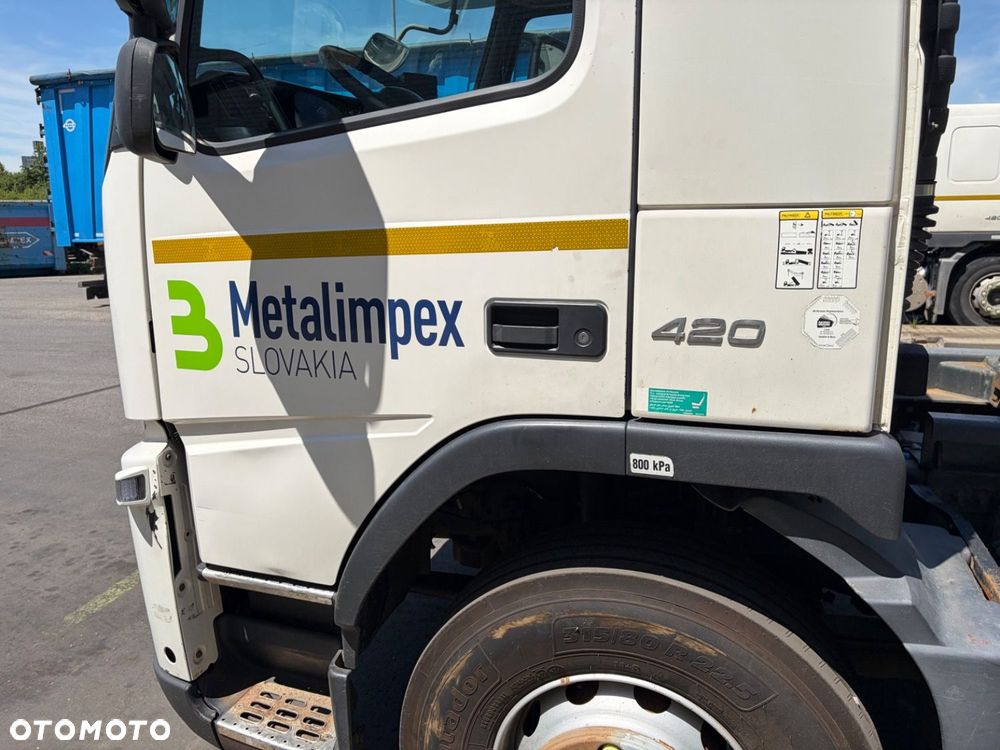 Volvo Fm 420 6X4 - 32