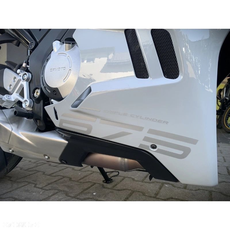 CFMoto SR - 20