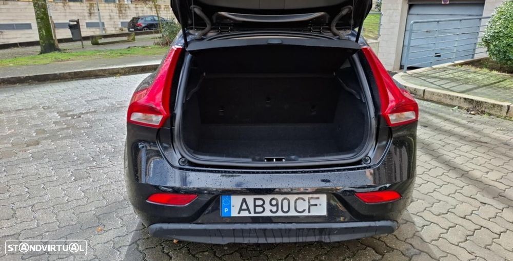 Volvo V40 D2 Black Line - 7