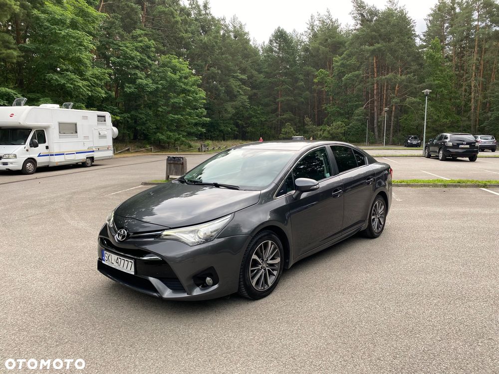 Toyota Avensis 2.0 D-4D Prestige - 2
