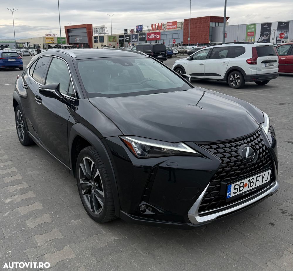 Lexus UX - 2