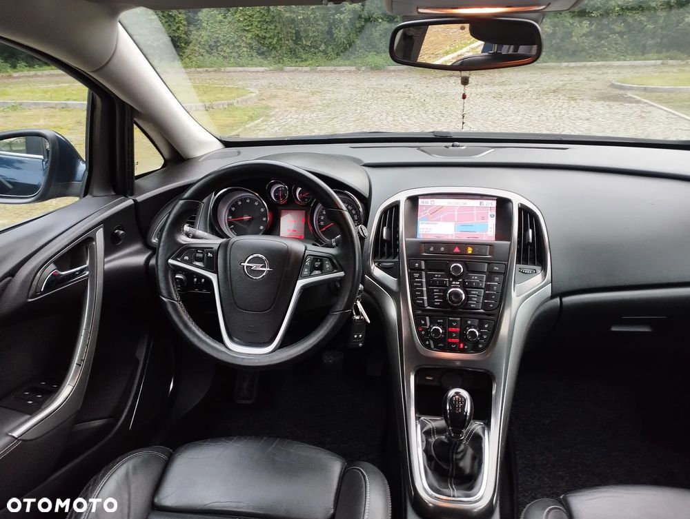 Opel Astra 1.4 Innovation - 21