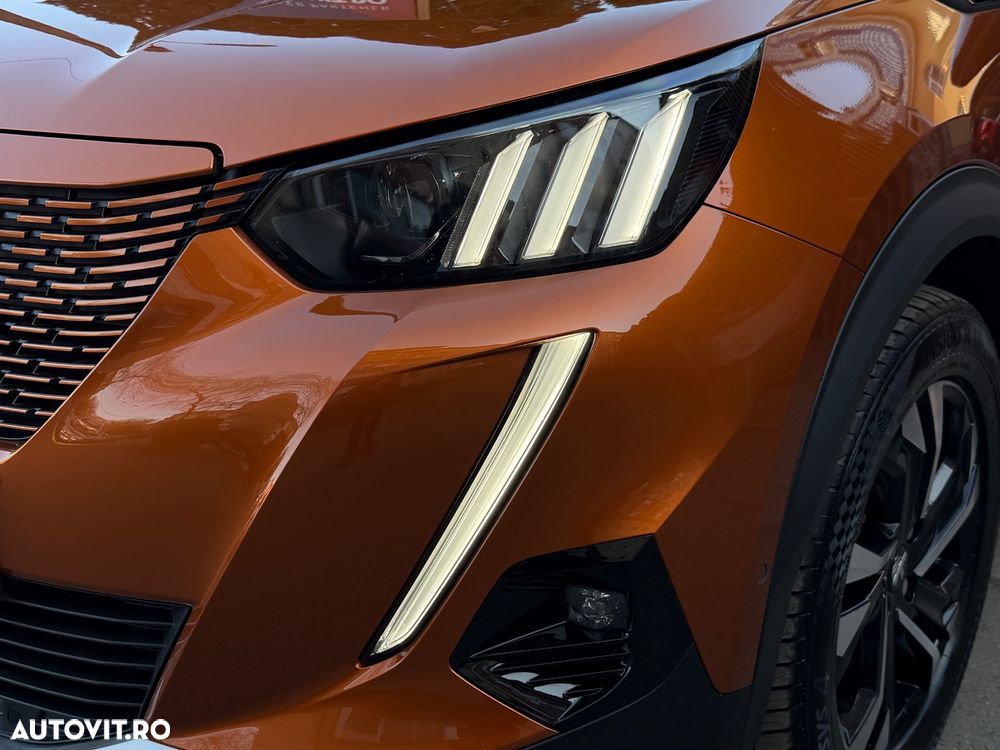 Peugeot 2008 e-2008 GT Line - 24