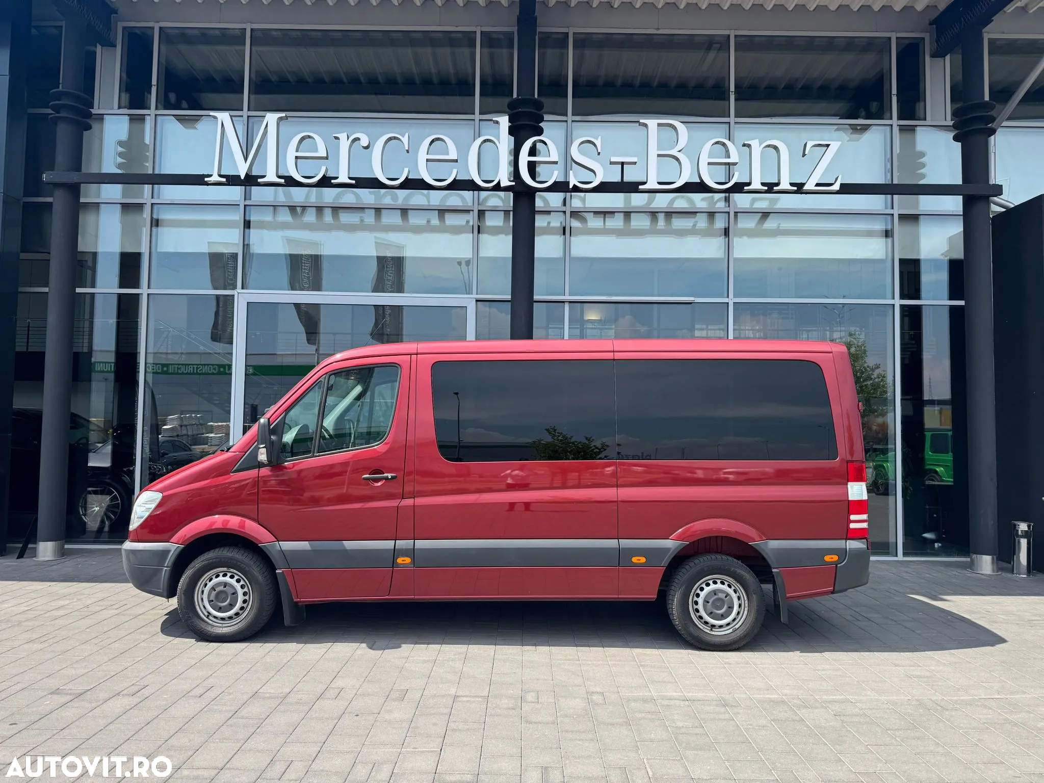 Mercedes-Benz Sprinter - 2