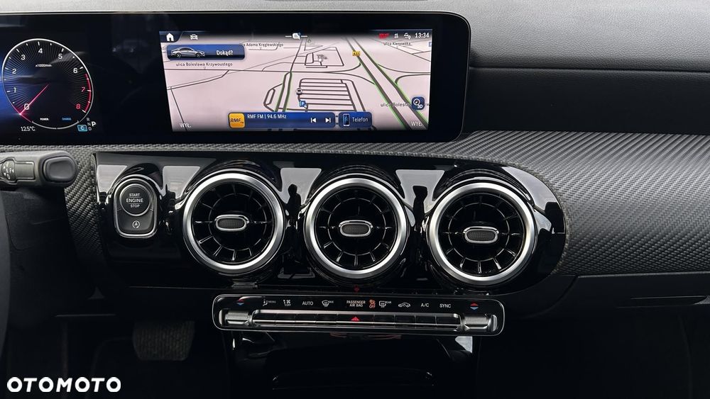 Mercedes-Benz CLA 200 7G-DCT - 16