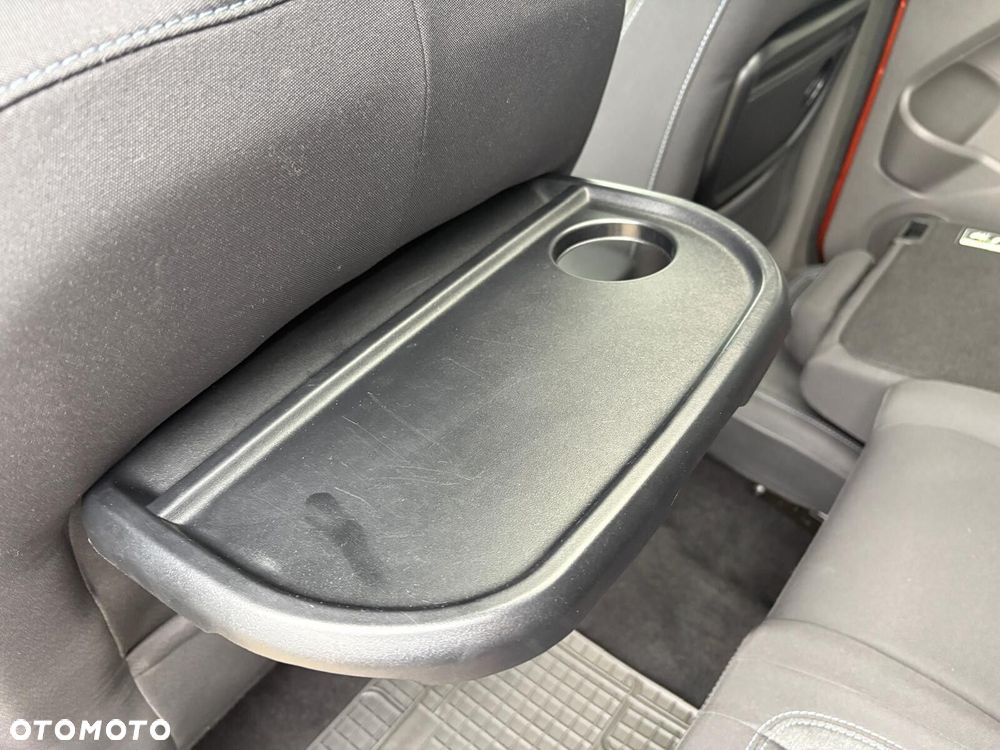 Ford Tourneo Connect Grand - 29