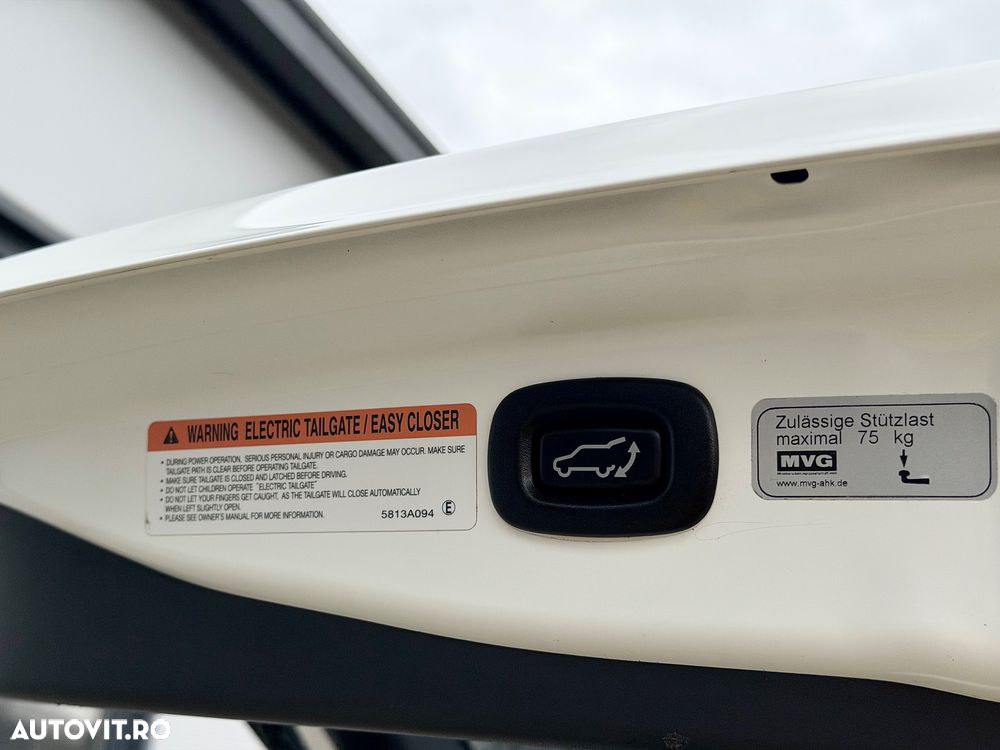 Mitsubishi Outlander - 12