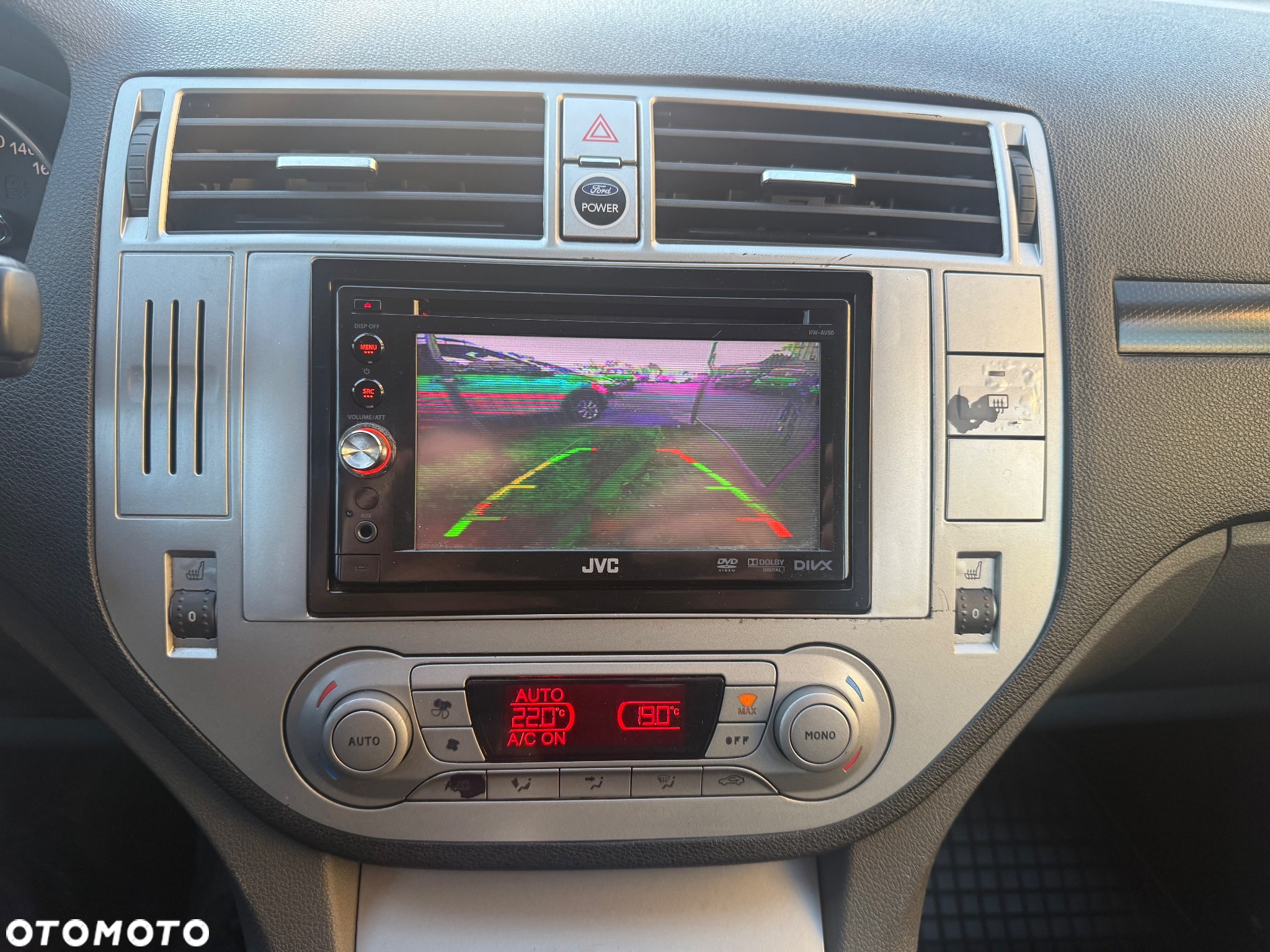 Ford Kuga 2.0 TDCi 2x4 Trend - 6