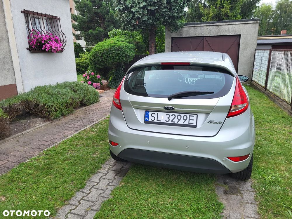 Ford Fiesta ver-1-1-titanium - 4