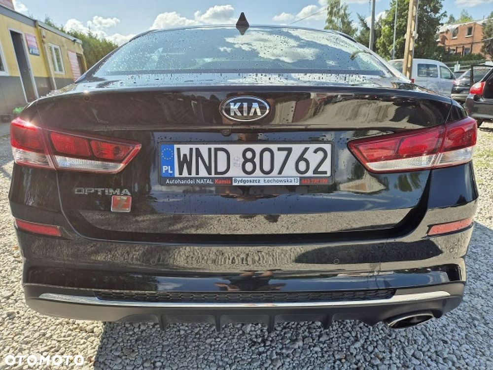 Kia Optima 2.0 L - 4