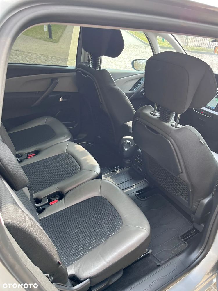 Citroën C4 Picasso 2.0 HDi FAP EGS6 Exclusive - 18