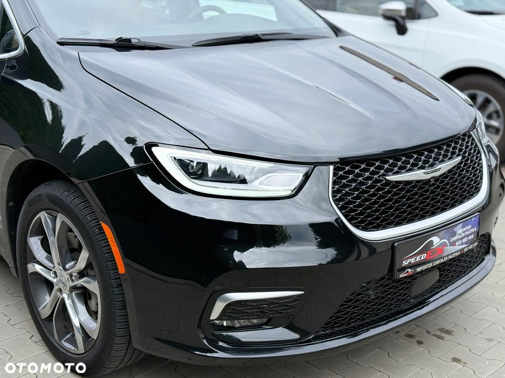 Chrysler Pacifica - 5