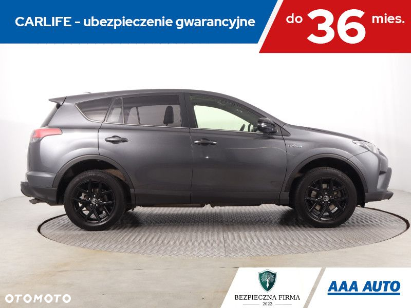 Toyota RAV4 - 7
