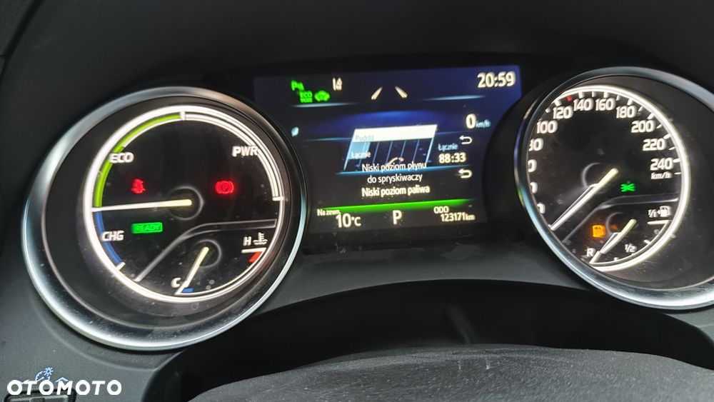 Toyota Camry - 10