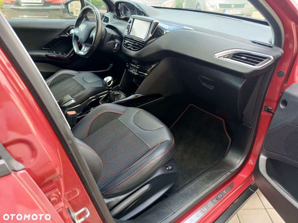 Peugeot 2008 PureTech 130 GPF Stop&Start Allure - 12