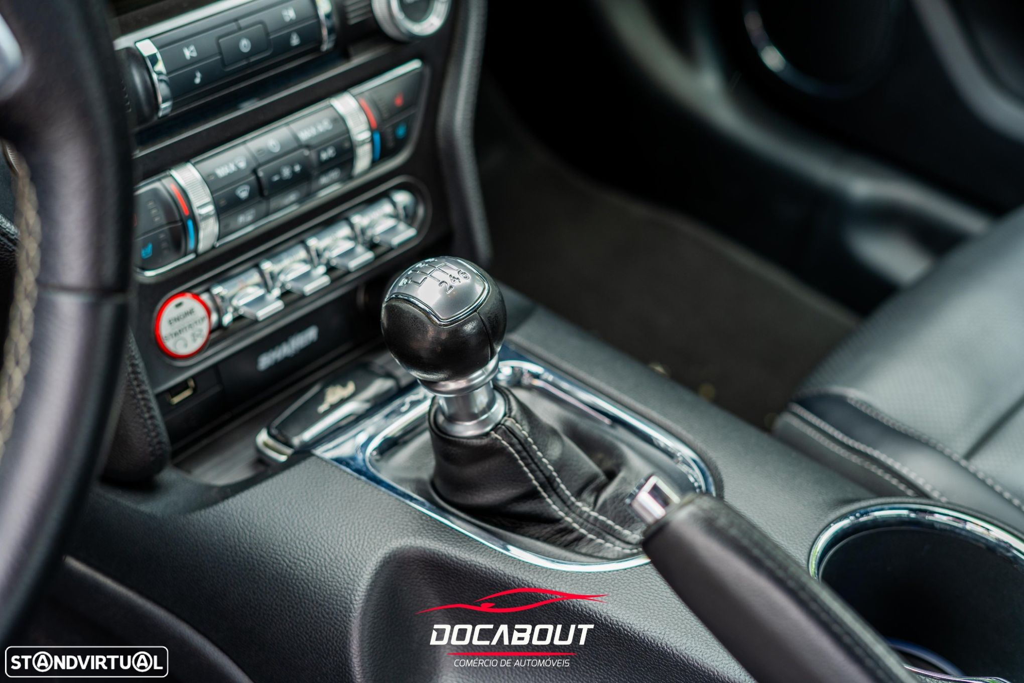 Ford Mustang 2.3i EcoBoost - 12