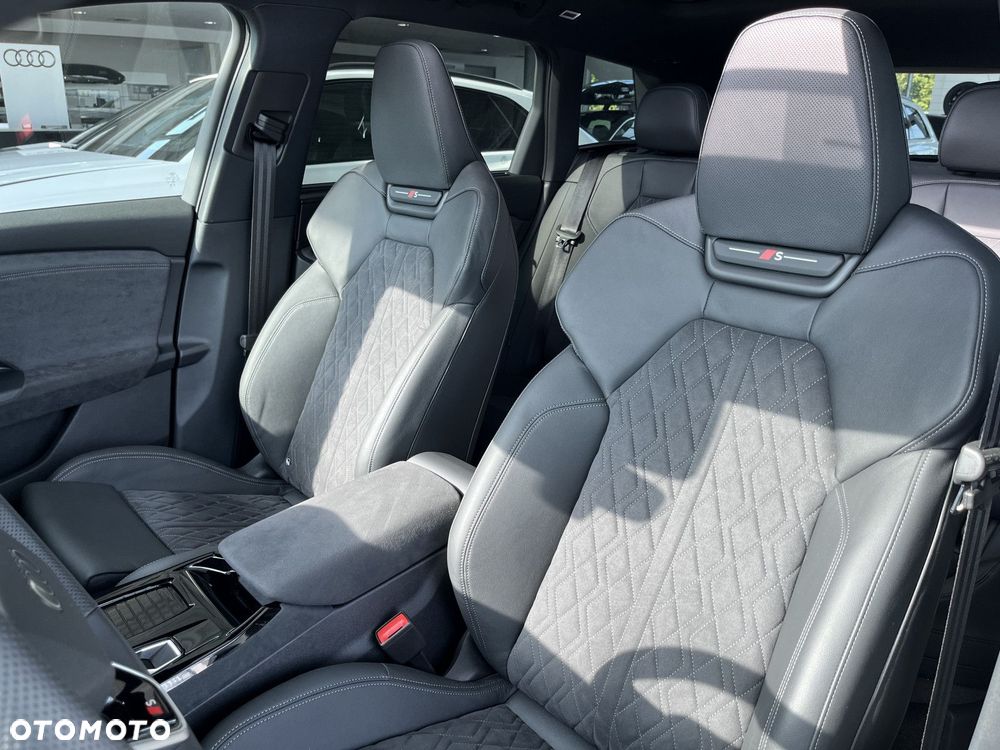 Audi Q6 e-tron - 13