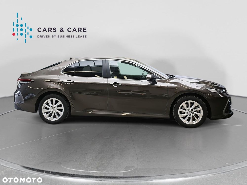 Toyota Camry 2.5 Hybrid Comfort CVT - 21