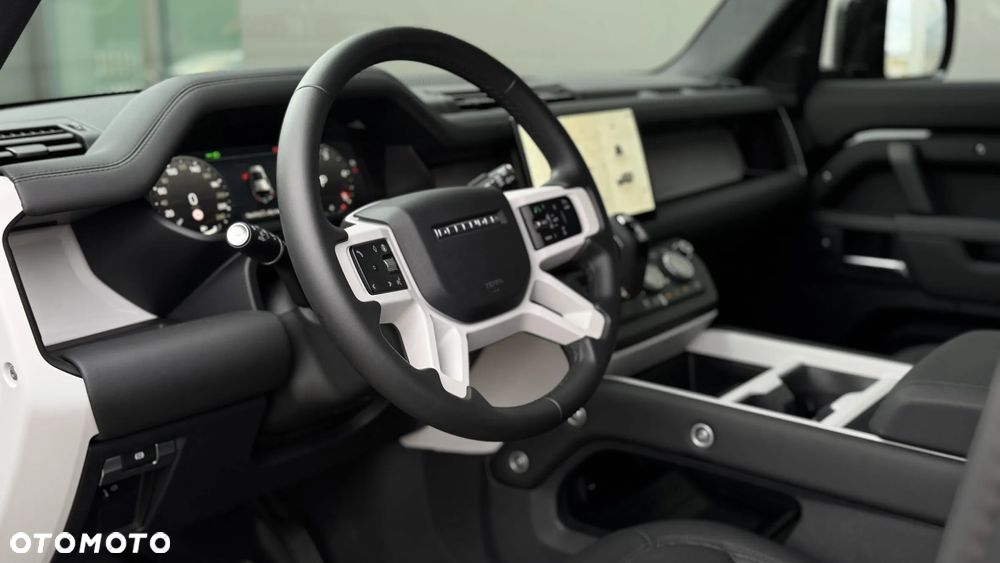 Land Rover Defender 110 2.0 D240 S - 8