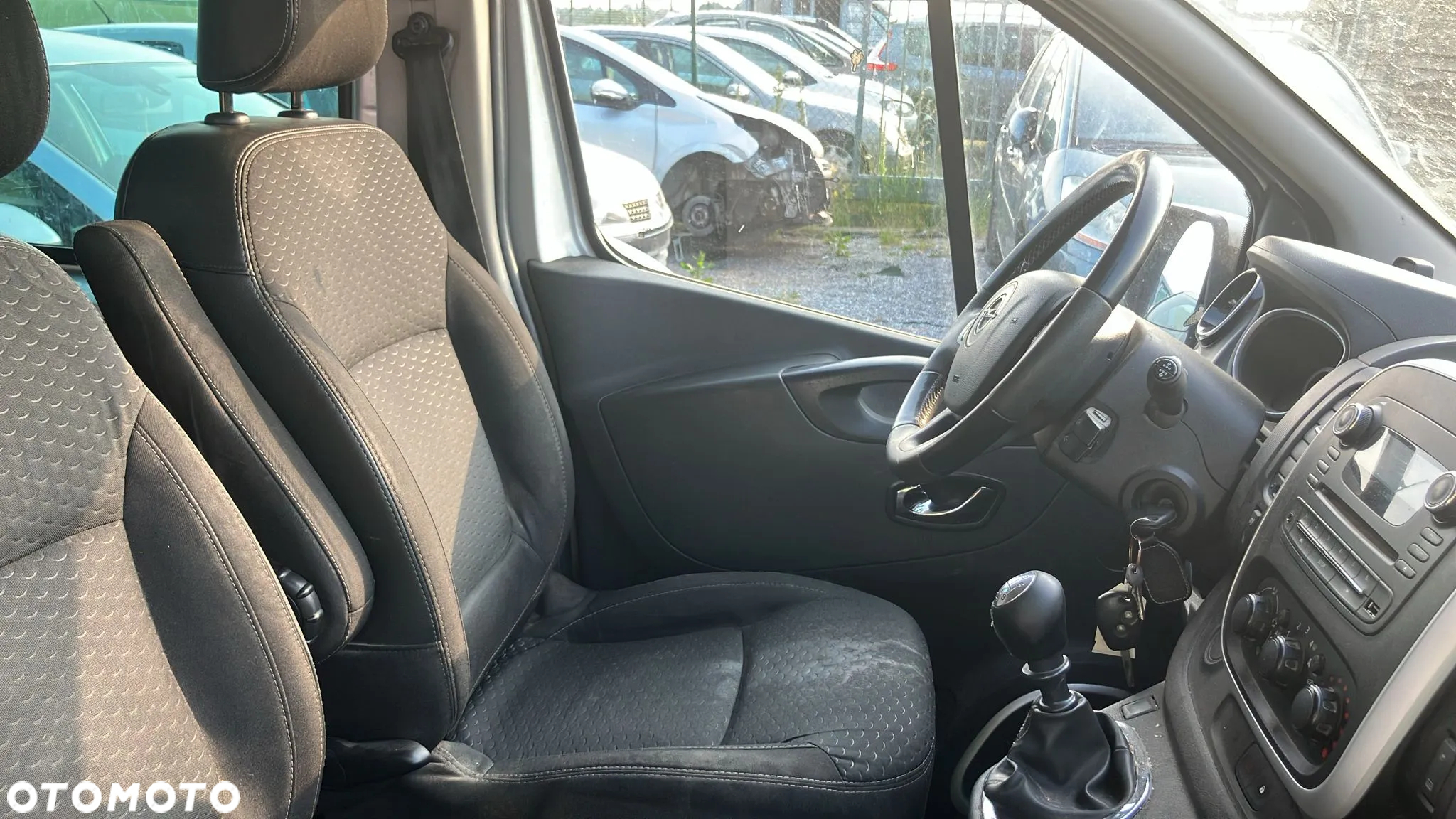 Opel Vivaro L2H1 2.9t Edition Premium - 17