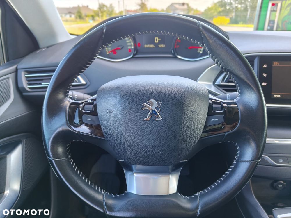 Peugeot 308 PureTech 110 Stop & Start Allure - 22