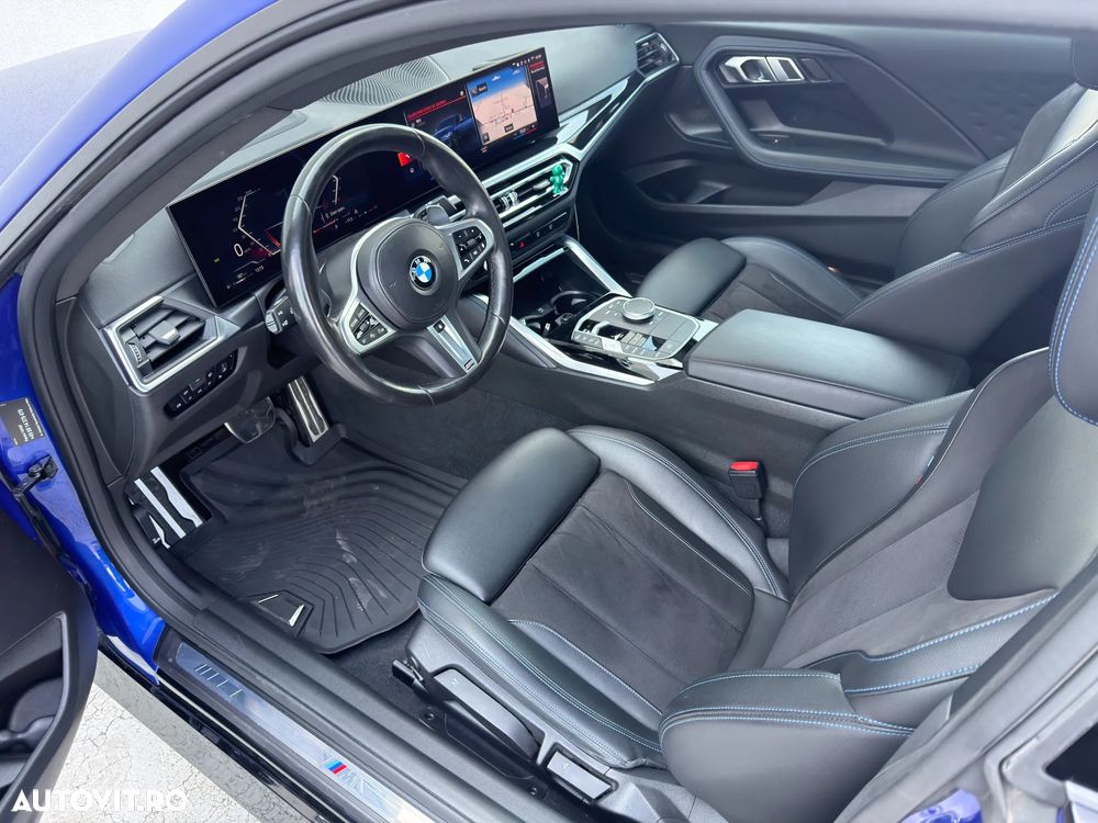 BMW M2 M240i xDrive AT - 11