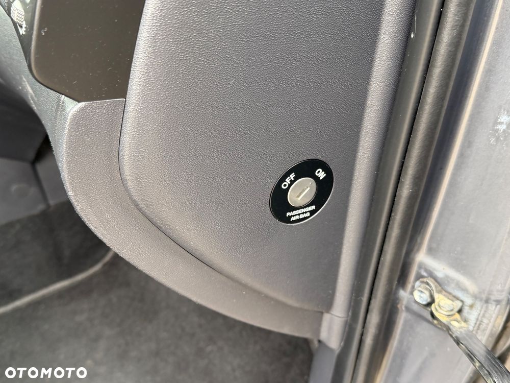 Hyundai i30 1.6 blue Style - 27