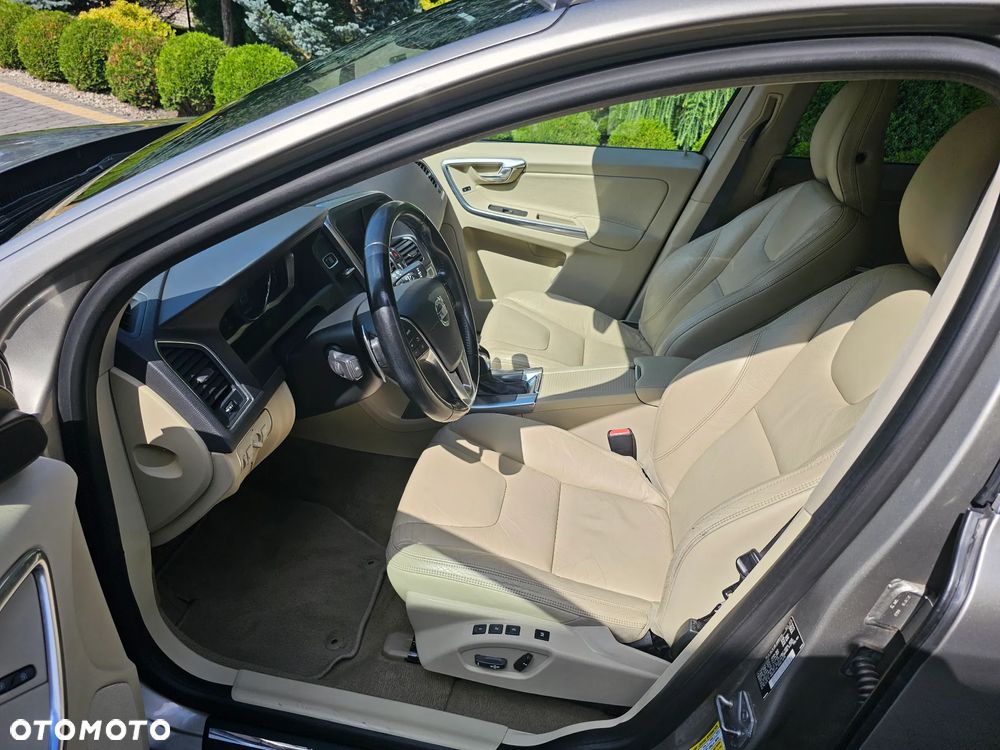 Volvo XC 60 T6 AWD Summum - 13