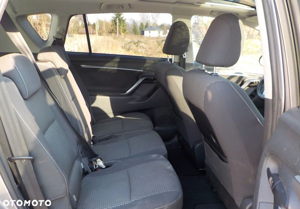 Toyota Verso - 22