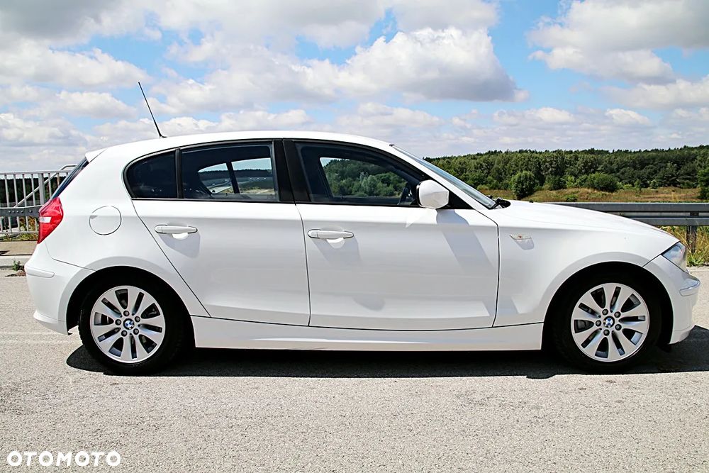 BMW Seria 1 116i Edition Sport - 12