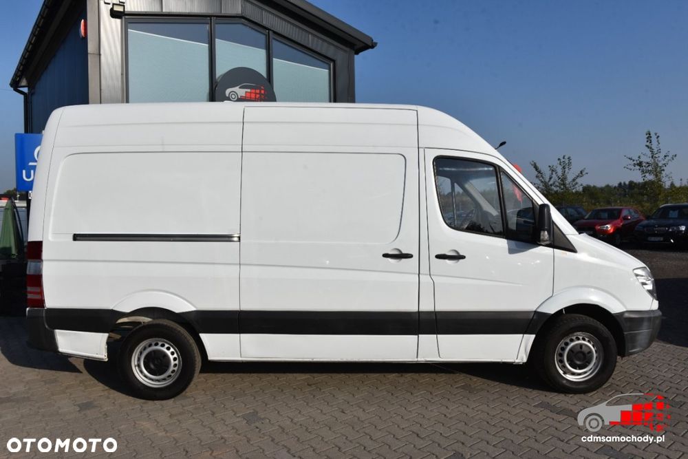 Mercedes-Benz Sprinter - 11
