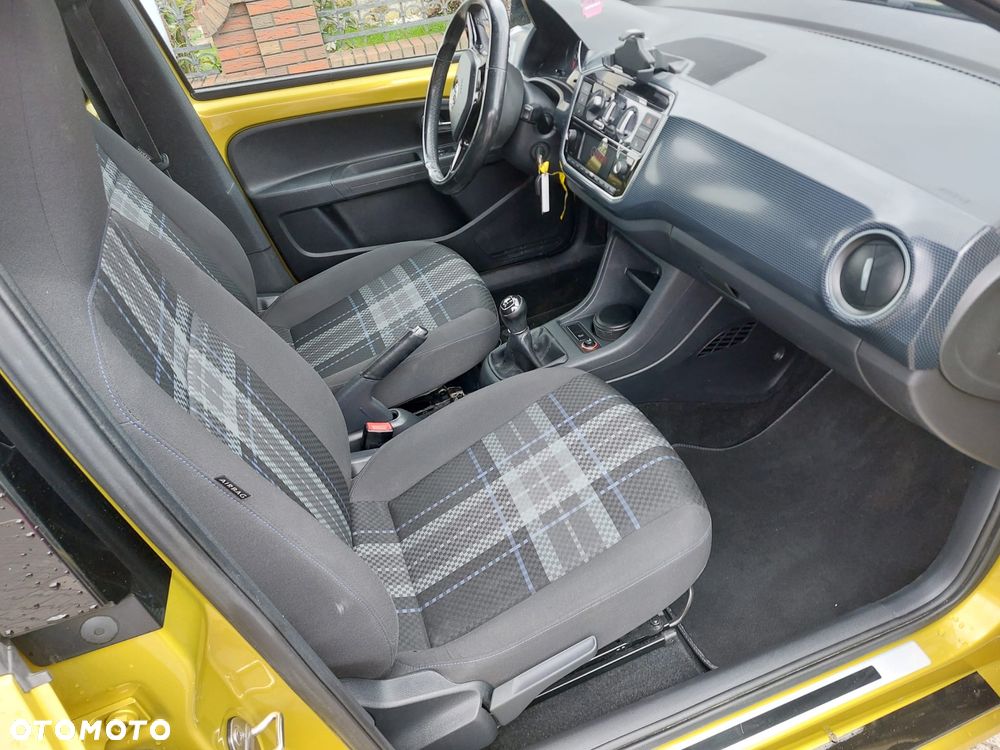 Volkswagen up! club - 5