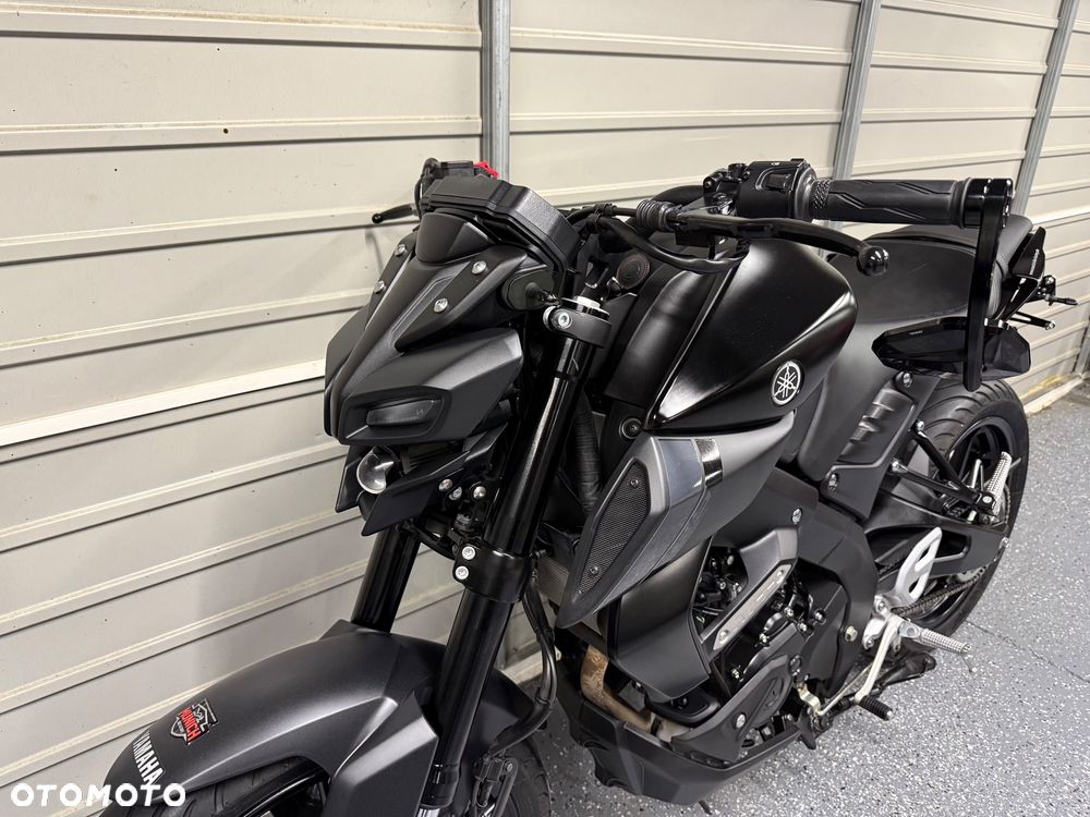 Yamaha MT - 16