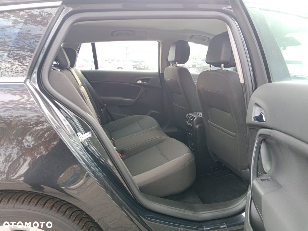 Opel Insignia 1.4 T Active S&S - 15