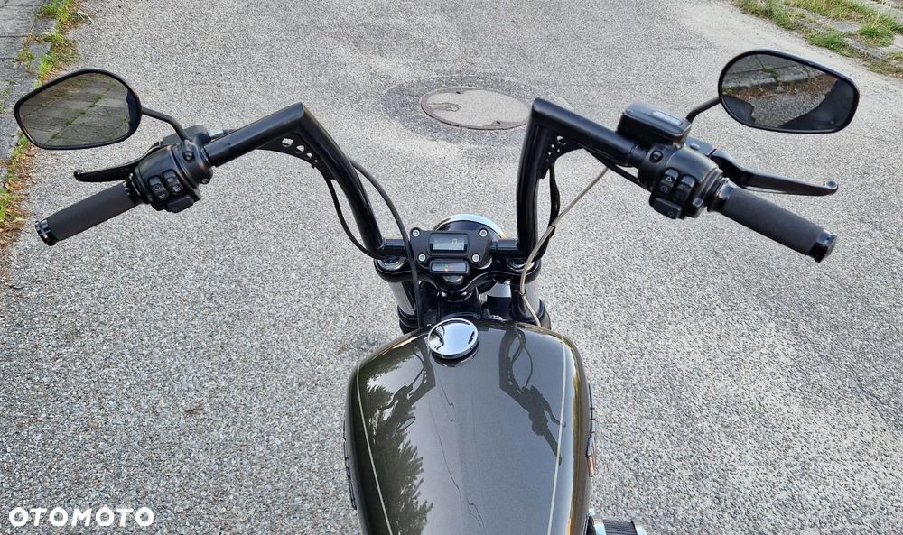 Harley-Davidson Dyna Street Bob - 6