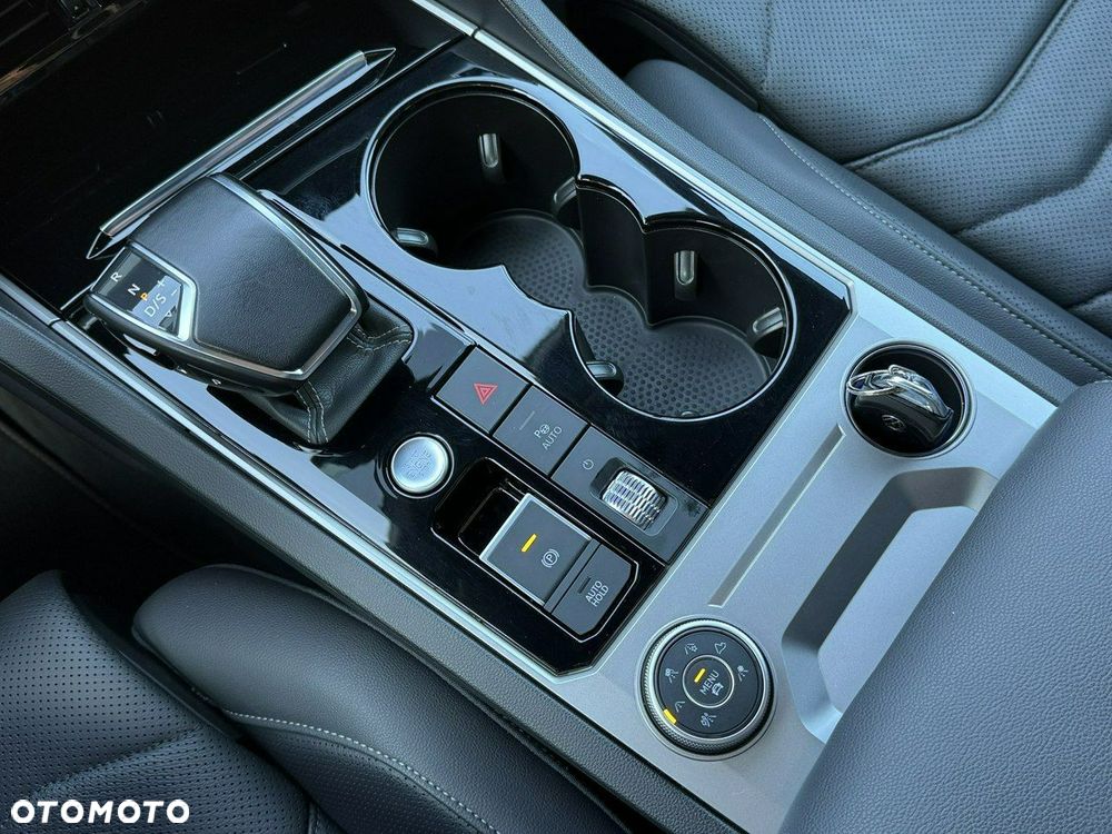 Volkswagen Touareg - 36